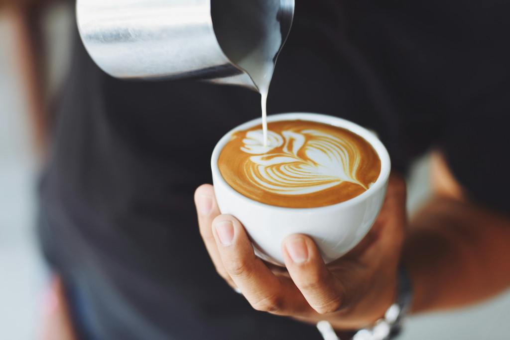 Comment faire un cappuccino maison comme un barista | Anne Caron